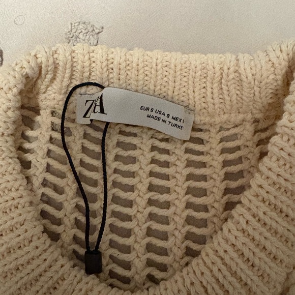 Cream Knit tank Top - Picture 2 of 2